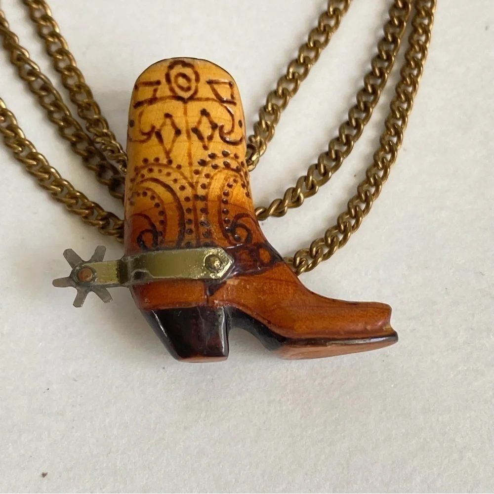 Vintage 60s Cowboy Boot Tie Bar Clip Western Gold Tone‎ Chain Carved Wood Spur